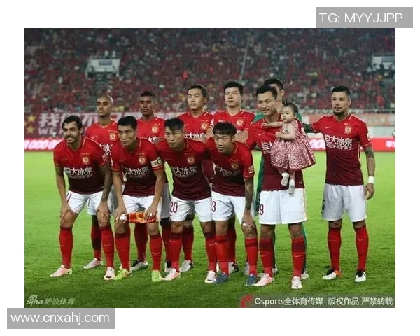 广州恒大与上海上港激战正酣谁能在中超赛场笑到最后